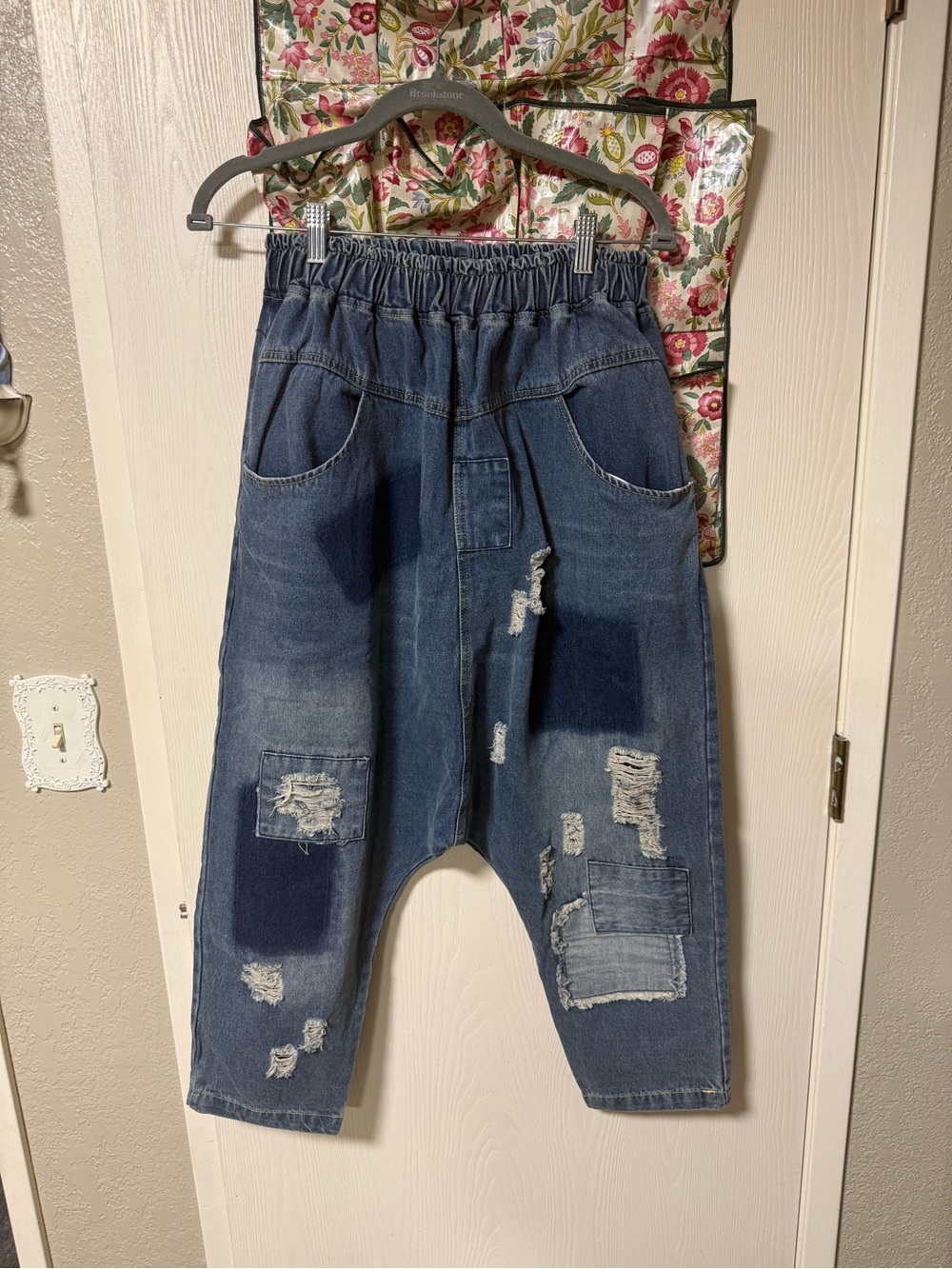 Harem distressed jeans